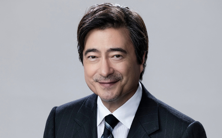 ジョン・カビラの画像